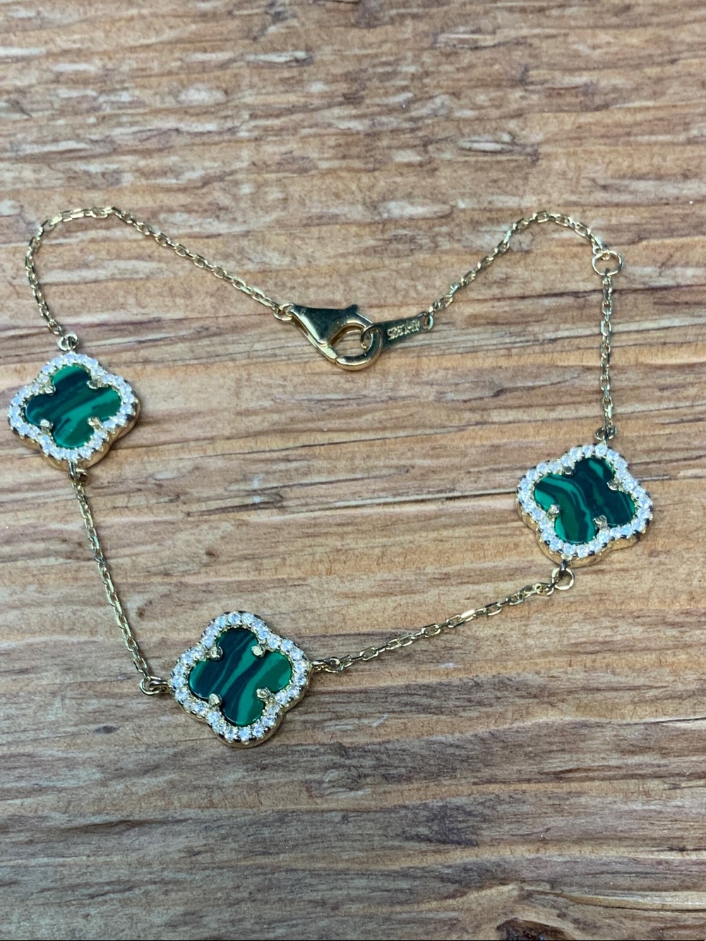 ECH925 Green Malachite Clover Motifs Gold Bracelet